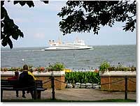 Foto: Promenade in Wyk - hier klicken