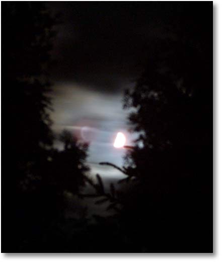 verschleierter Mond
